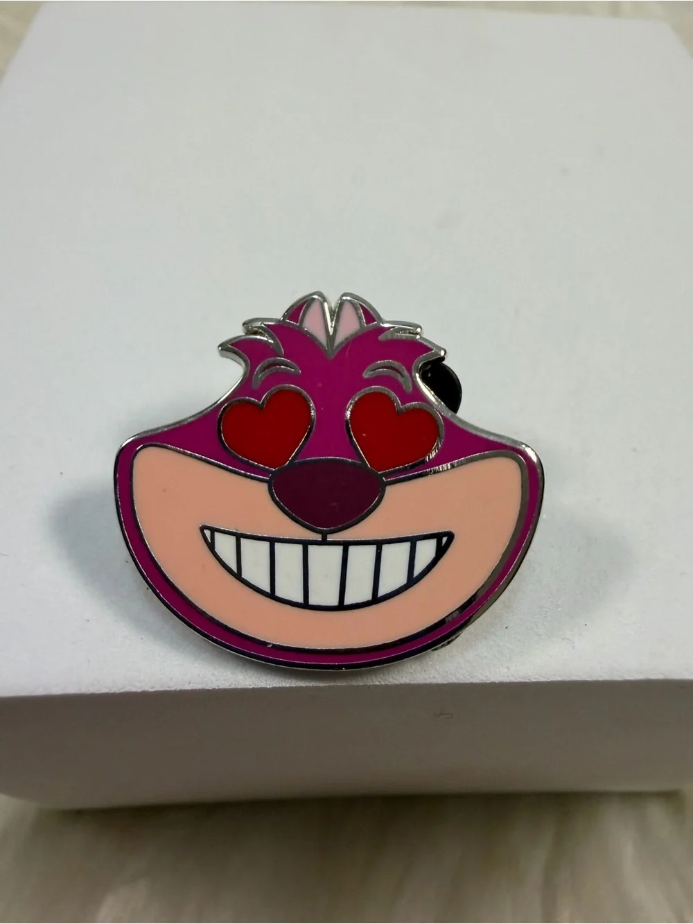 💙3/$20💙 DISNEY Pink Heart-Eyes Cheshire Cat Enamel Pin